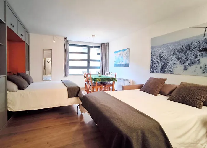 Apartamento a pie de pistas La Molina con vistas